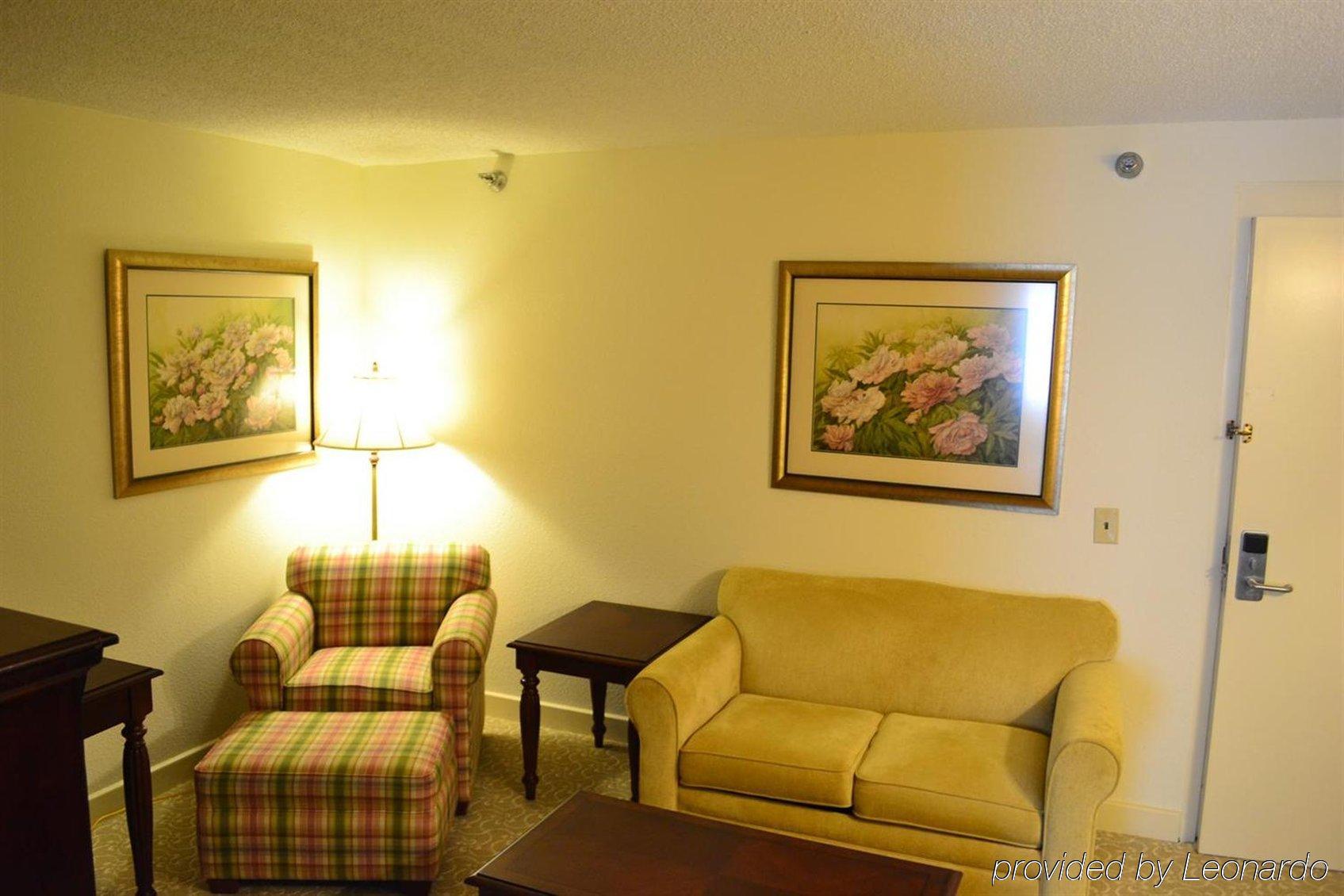 Jameson Inn & Suites Боулинг Грийн Екстериор снимка