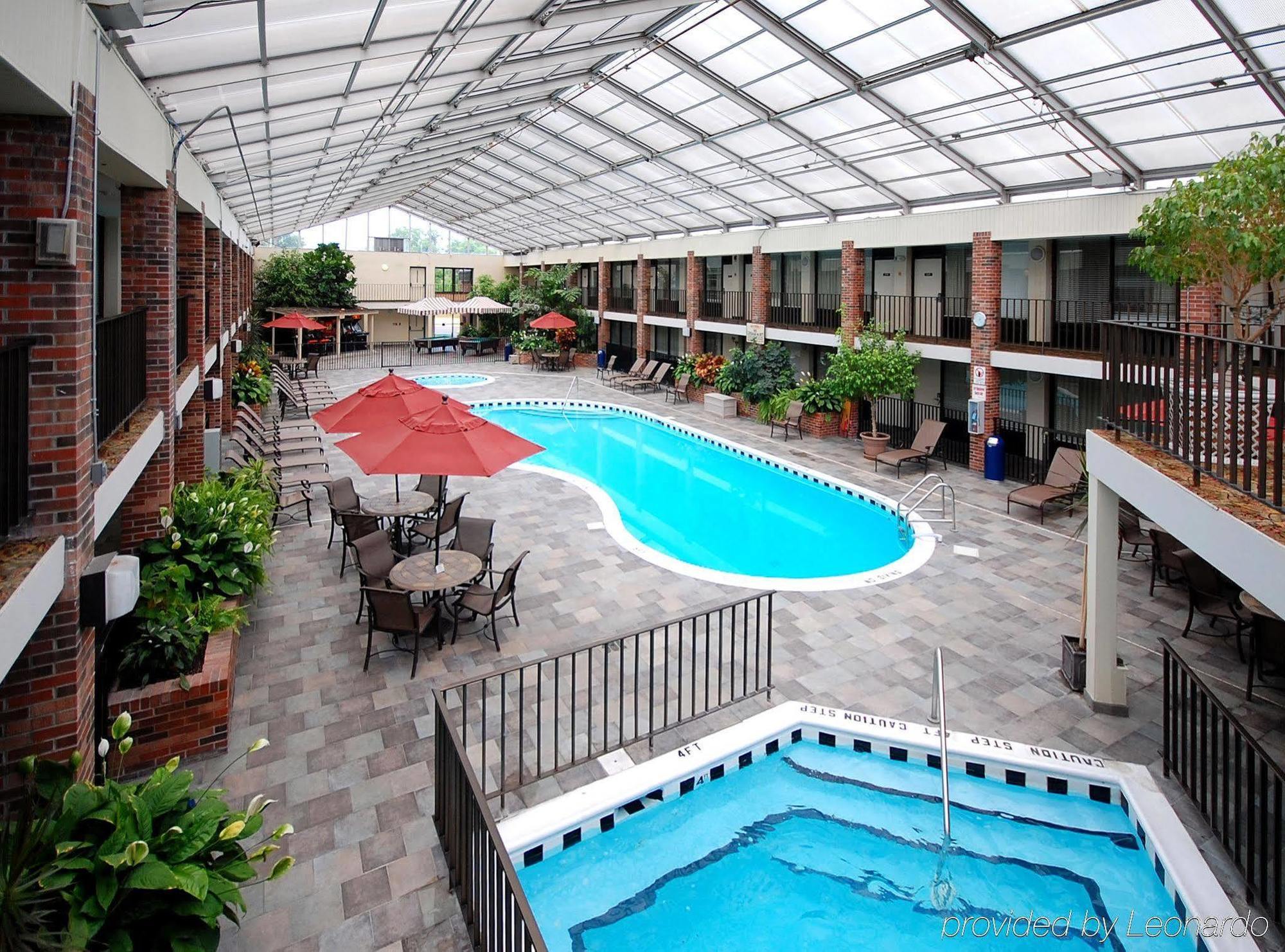 Jameson Inn & Suites Боулинг Грийн Екстериор снимка
