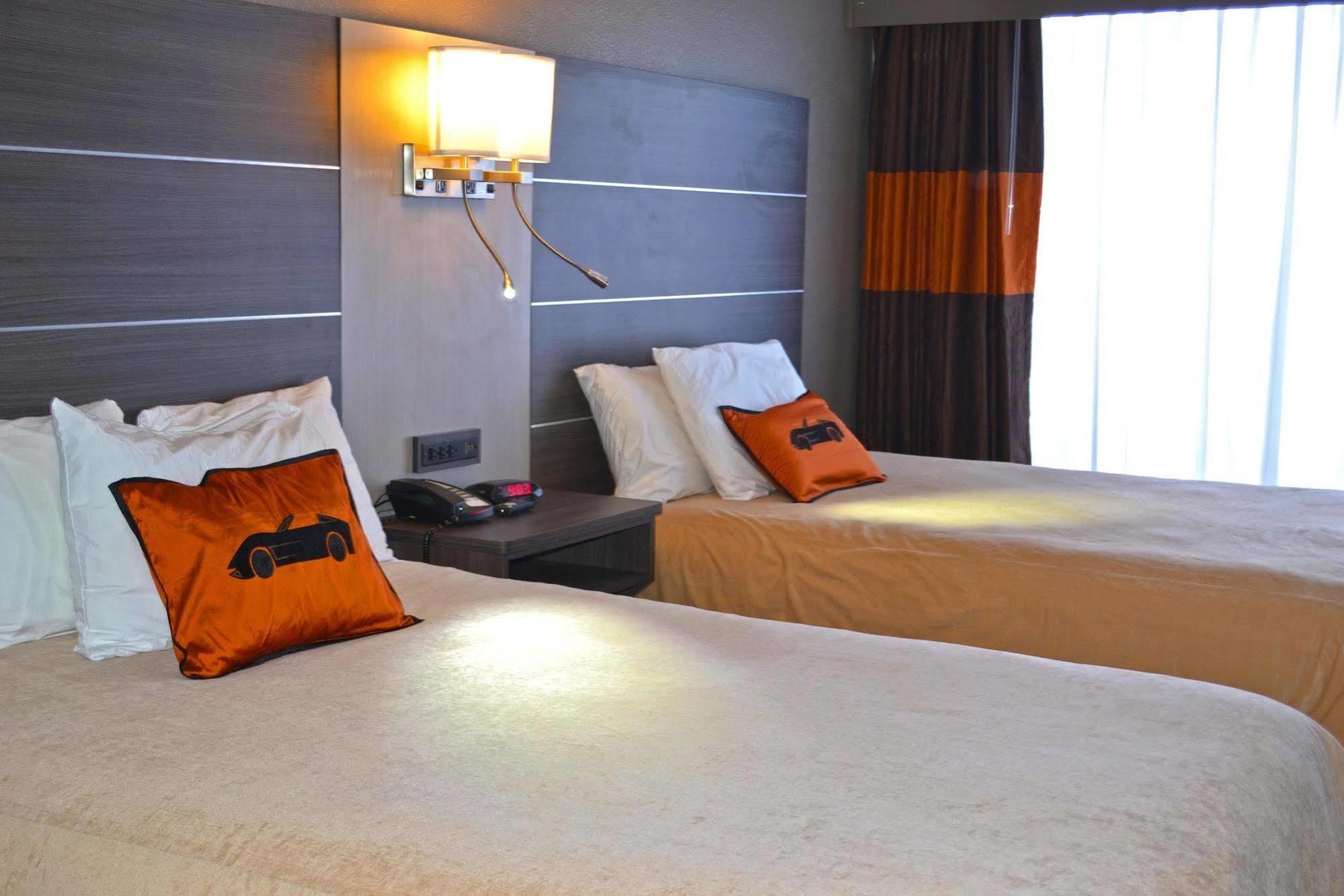 Jameson Inn & Suites Боулинг Грийн Екстериор снимка