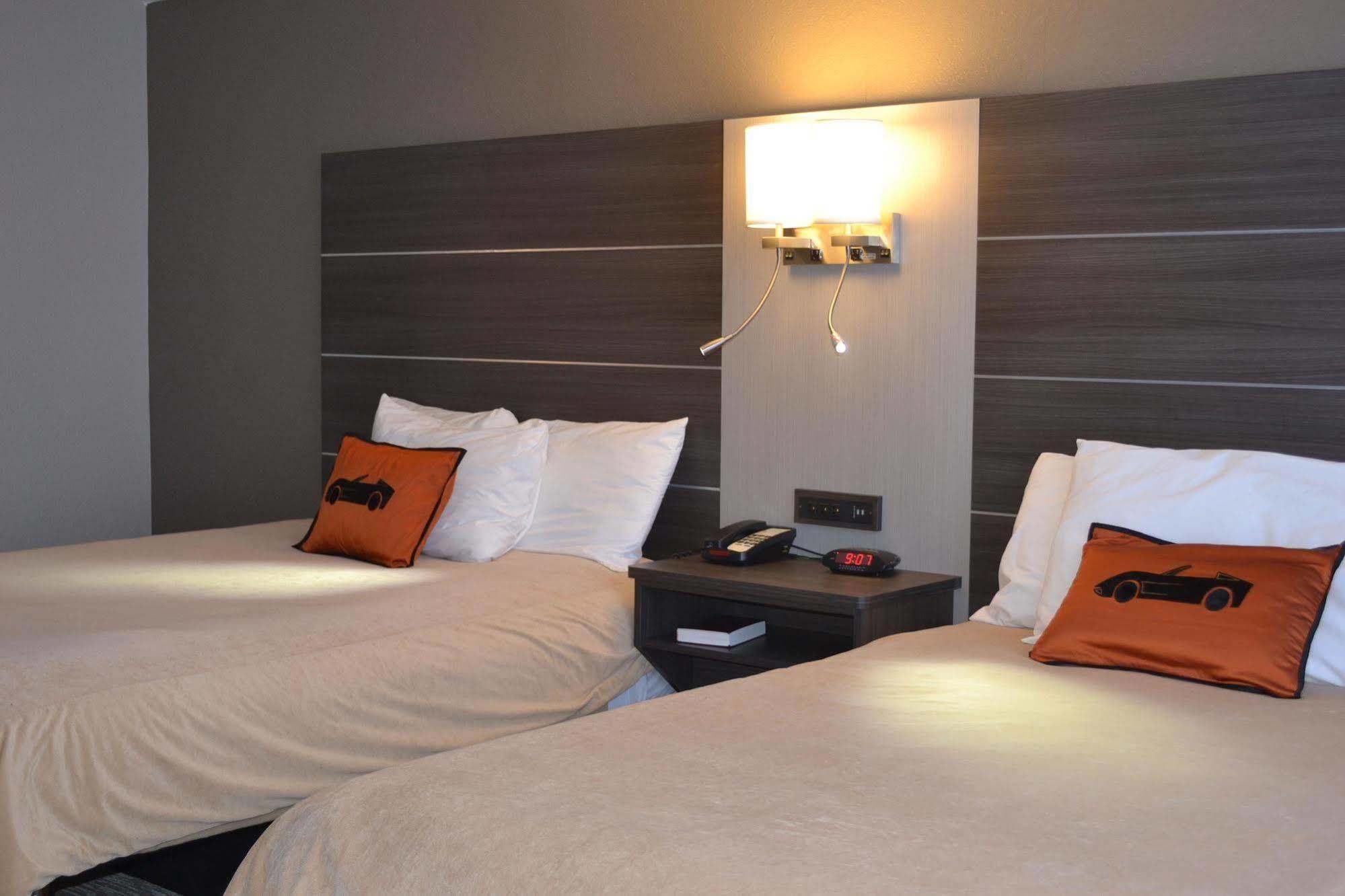 Jameson Inn & Suites Боулинг Грийн Екстериор снимка